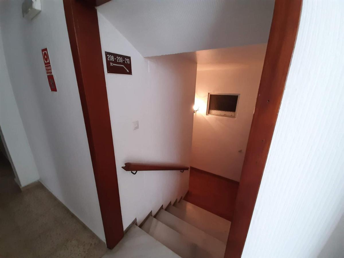 Hotel Buenavista Estepona Buitenkant foto Stairs to the basement